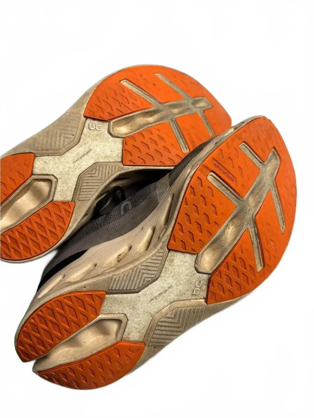 Oncloud womens Running Shoes Size 12 Gray and Kh